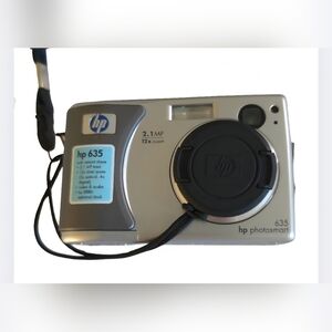 Digital Camera VINTAGE HP Photosmart HP 635 2.1MP 3X Optical Zoom Working